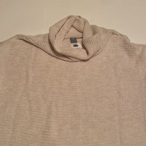 Old Navy lightweight cream cowl turtle neck sweater, long, size M